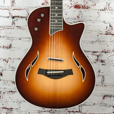 Taylor 2016 T5Z Standard Hybrid Acoustic-Electric Guitar, Sunburst w/ Original Case x6125 (USED) for sale