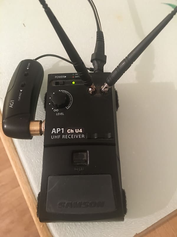 Samson AG1 / AP1 Guitar Wireless System