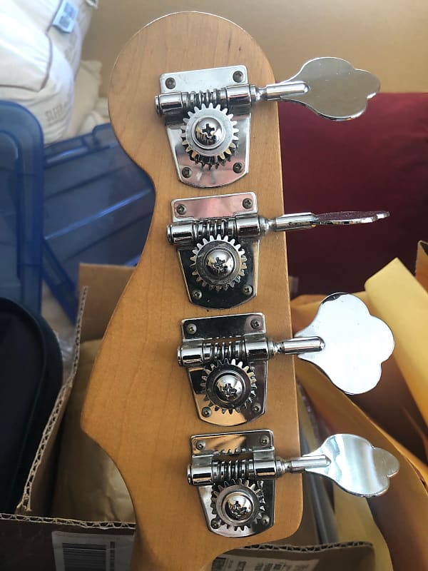 Fender Standard / Highway One Series Bass Tuning Machines Set of