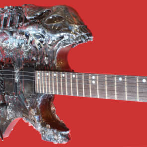 The Xenomorph III Alien themed guitar/playable artwork from Devil & Sons image 4