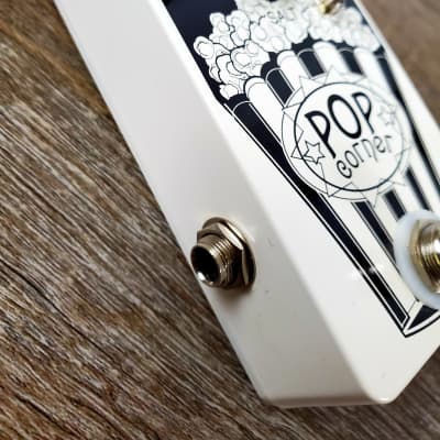 jonny rock gear POP CORNER Original Overdrive black and white image 2