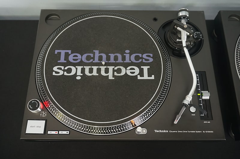 Technics SL-1210 MK3D Professional DJ Turntable Pair - Black