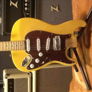 Dewey Decibel Flipout! Yellow | Reverb