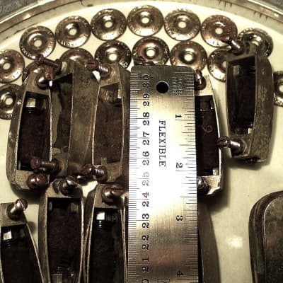 1940s Slingerland Beavertail Lugs image 11