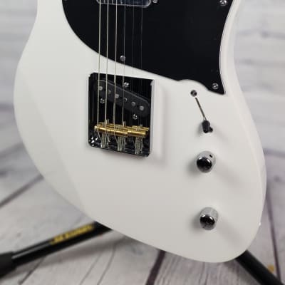 Balaguer Standard Thicket SS 6 String Electric Guitar Gloss White image 3