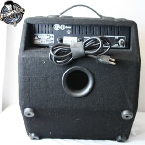 Crate BT 1000 Bass Amp image 6