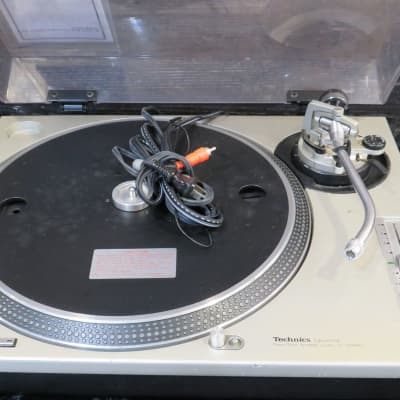 Magnum - Matériel TECHNICS Sl-1200 MK2