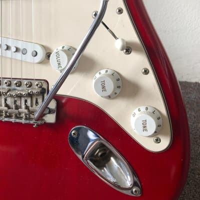 Fender Highway One Stratocaster 2002 Crimson Red Transparent image 10