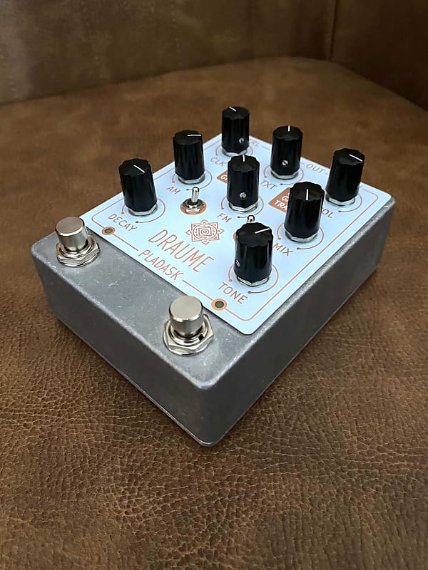 Pladask Elektrisk Draume - Pedal on ModularGrid