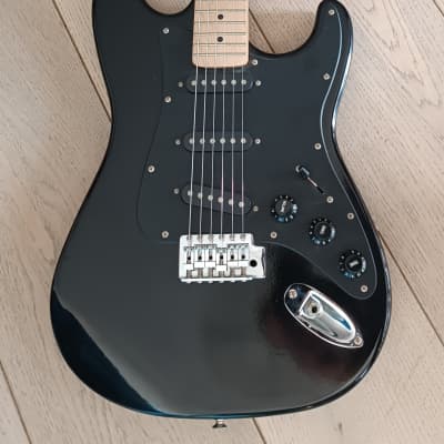 Sunn Fender Mustang Stratocaster 1980s - Black image 3