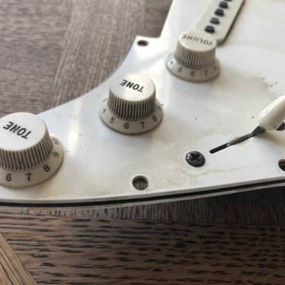 Fender  pickguard stratocaster  1966 White image 4