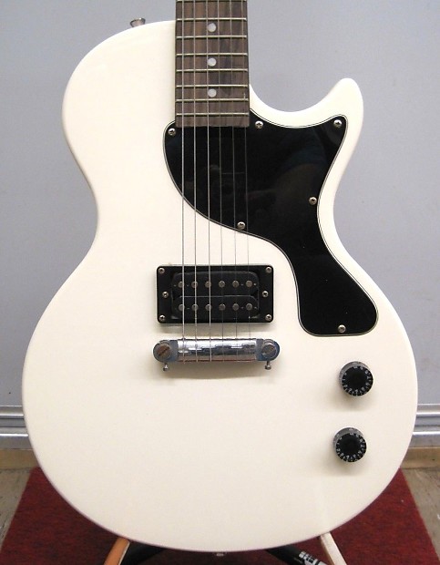 White Maestro By Gibson Les Paul Electric Guitar
