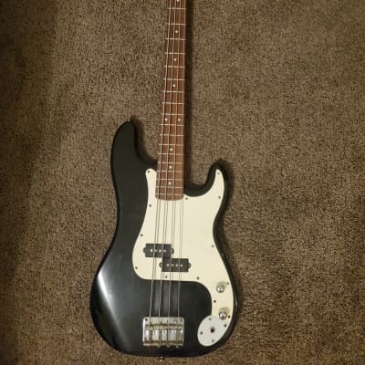Squier Affinity Precision Bass image 1