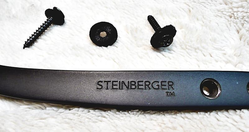 Steinberger bass deals strap hook