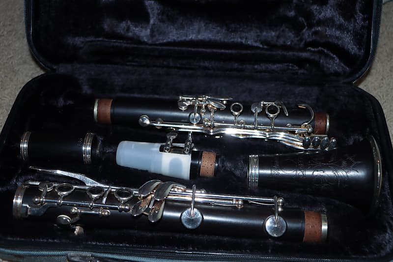 Selmer Omega Clarinet MG286