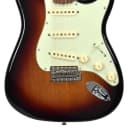 Fender Vintera 60s Stratocaster Three Tone Sunburst MX19033475