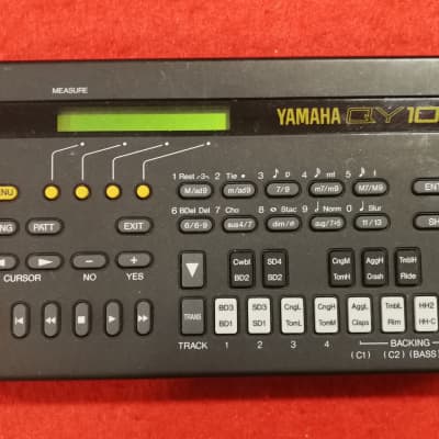 Yamaha QY10