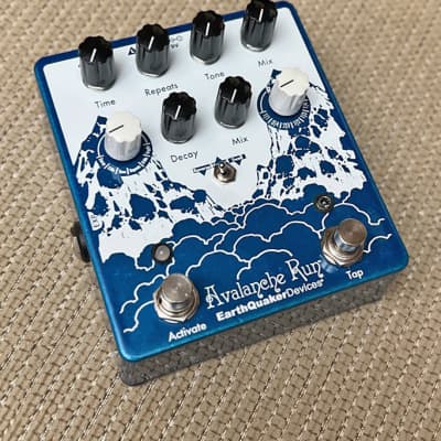 EarthQuaker Devices Avalanche Run Stereo Reverb & Delay with