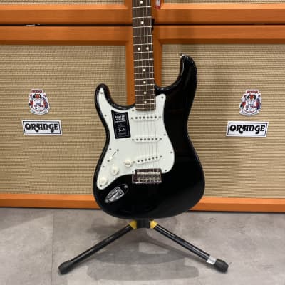 Fender Player Stratocaster Left-Handed with Pau Ferro Fretboard 2019 - Present - Black image 1