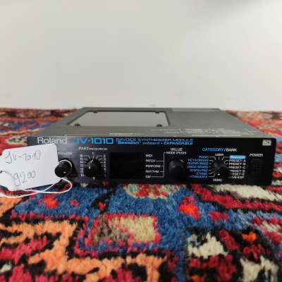 Roland JV-1010 64-Voice Synthesizer Module 1999 - 2003 - Black (Warranty)