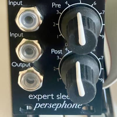 Instruō àradh Low-pass filter and VCA | Reverb Canada