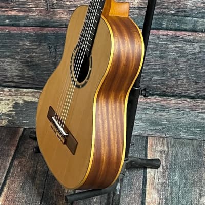 Ortega Left Handed R122-1/2-L Family Series 1/2 Size Nylon String Acoustic Guitar image 4