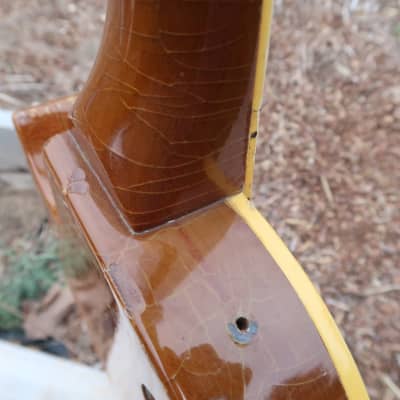Gibson Les Paul Deluxe 1970 - Gold Top- Husk Body & Neck image 18