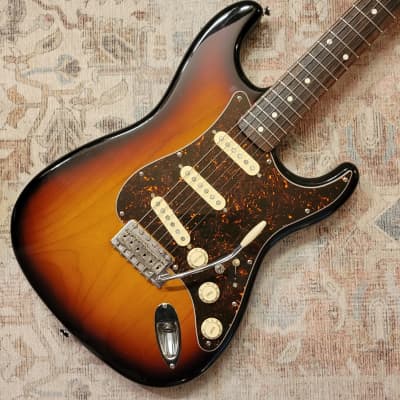 Fender Stratocaster MIJ '62 Reissue 1993-94 - 3-Tone Sunburst image 1