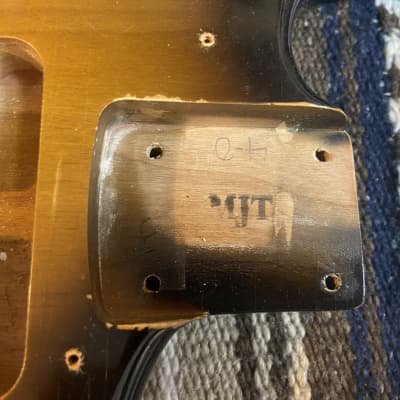 MJT Stratocaster body - Sunburst image 3