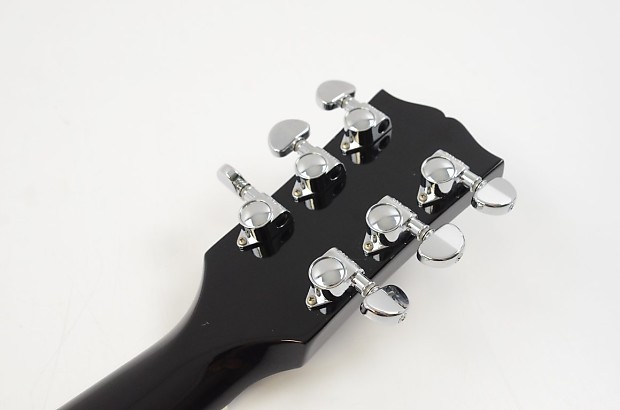 2009 Gibson Les Paul Studio Pro Electric Guitar - Silver 2009 Gibson Les Paul Studio Pro Electric Guitar - Silver