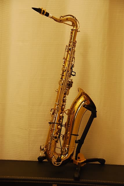 Etude ETS-200 Student Series Tenor Saxophone Lacquer