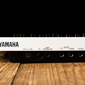 Yamaha Reface CS 37-Key Mobile Mini Keyboard image 4