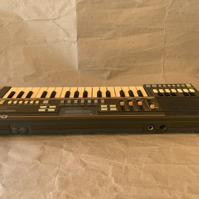 Casio PT-31 31-Key Mini Synthesizer