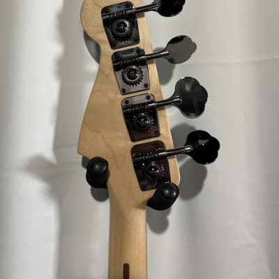 Fender Aerodyne Jazz Bass with Case 2018 Glass Black image 4