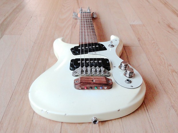 ☆極美品☆ ミニ  MOSLITE  GUITAR 1990s Mosrite Mini Octave Electric Shortscale Guitar MIJ