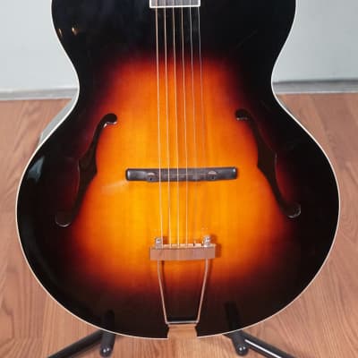 The Loar LH-600 Acoustic Archtop Guitar, Vintage Sunburst for sale