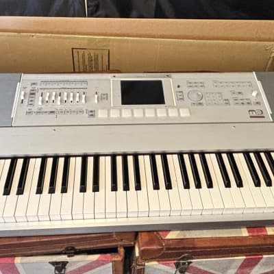 Korg M3 88 Keyboard Synthesizer Piano Workstation