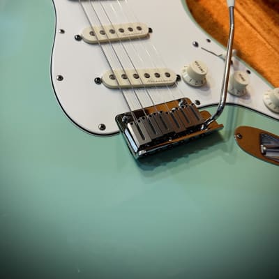 Fender Jeff Beck Stratocaster Artist Series Surf Green (SS frets and chrome Schaller tuners upgrades) image 2