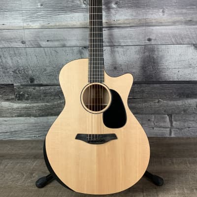 Furch Violet Deluxe GC-SM Acoustic Guitar for sale