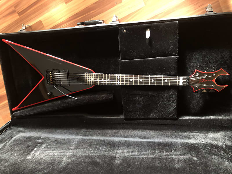 B.C. RICH JUNIOR V ICON PAT O'BRIEN SIGNATURE for sale