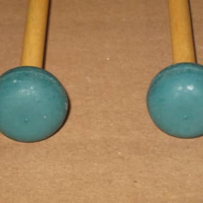 one pair new old stock A+ Mike Balter MB5B (5B) Medium Hard Keyboard Mallets - 1" diameter Oval Dark Green Rubber HEADS and Natural Birch HANDLES (for Marimba, Xylophone) mid to late 1990s (+ packaging) Unwound Series image 19