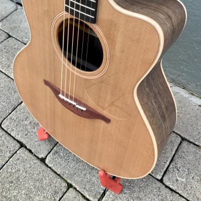 Lowden f23c sales