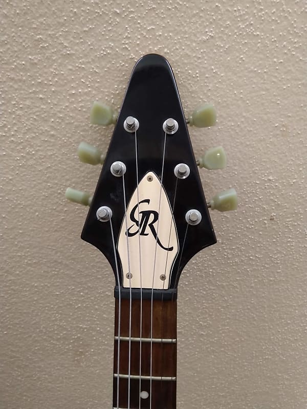 GrassRoots ミニエレキ　フライングV スピーカー内蔵 Grass Roots Mini Flying V - Built in Speaker unknown Red