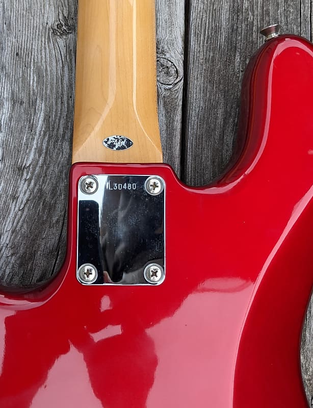ベース Tokai JB-45 llic Red F-Tokai Logo 1980s Tokai JB-45 Jazz Sound Electric Bass Guitar
