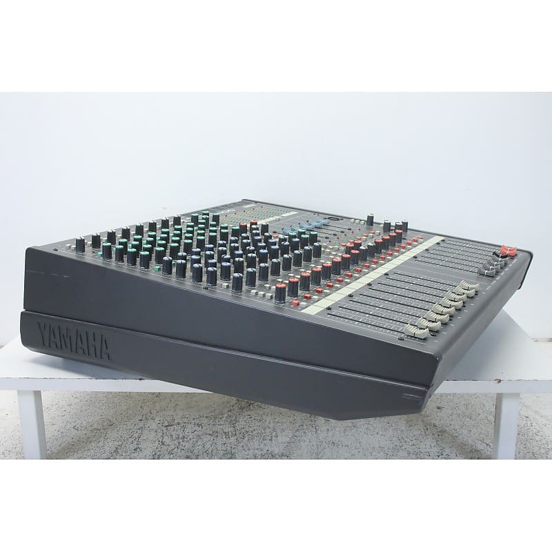【破格値下げ】 Yamaha MX400-8 - 8 Channel Mixing Console | Reverb 配信機器・PA機器・レコーディング機器