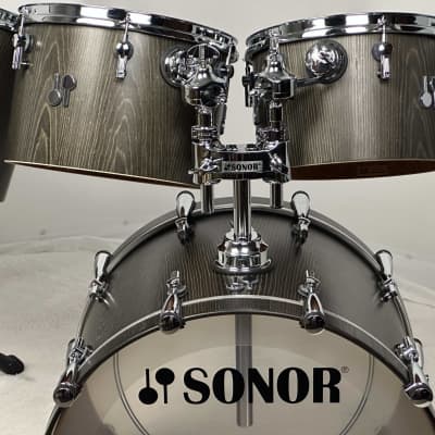 Sonor SQ2 22/8/10/12/13/14/16" Medium Maple Concert Tom Drum Set - Vintage Onyx Semi-Gloss w/ Silky Oak Interiors image 7