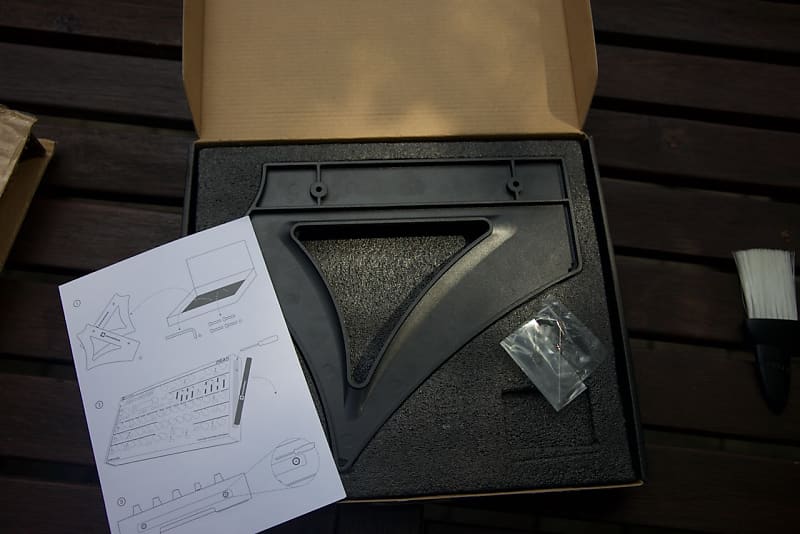 Novation Peak Stand for Peak Synthesizer Reverb