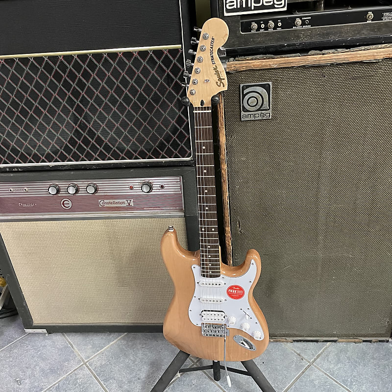 Squier by Fender Affinity Serie PB 入荷中 - ベース