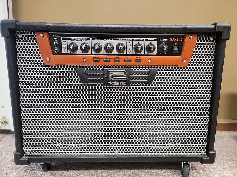 Roland GA-212 2-Channel 200-Watt 2x12