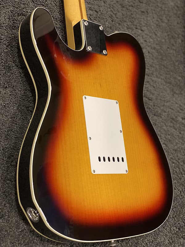 Tokai Telecaster ATEB-Maverick YS/R in Old Yellow Sunburst with